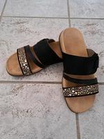 Rieker Schlappen / Sandalen 36 Schwarz /Silber/Gold Neuwertig Essen-West - Frohnhausen Vorschau