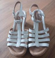Gabor Damen Sandalen Sandalette weiß creme Größe 7 Rheinland-Pfalz - Sohren Hunsrück Vorschau