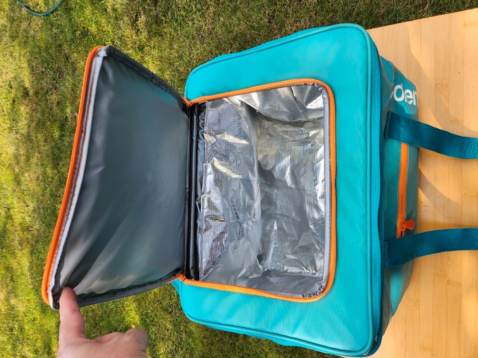 Coleman AQUA Weich-Kühlbox 25L in Eschborn