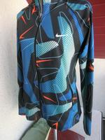 Nike-Sportjacke Farbe bunt Größe L Gesamt-Länge: 66 cm Hessen - Calden Vorschau