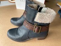 Neuwertige Rieker gefütterte Damenstiefel Gr. 39 Hessen - Butzbach Vorschau