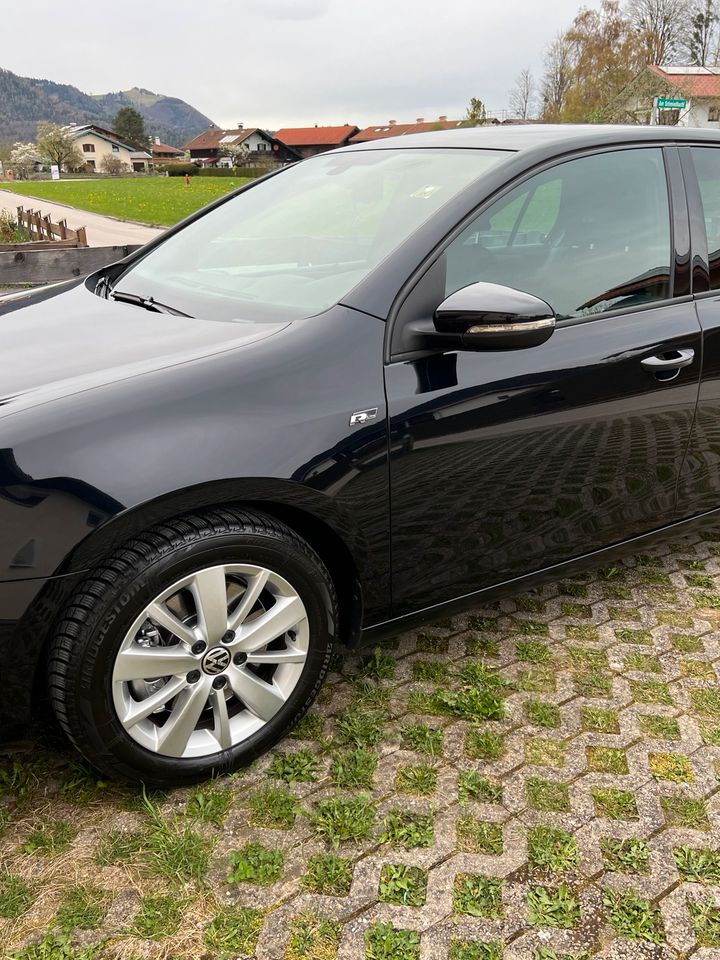 Wolkzwagen Golf 6 R-Line.Automatic.Tüv bis 3.2026 in Unterwössen