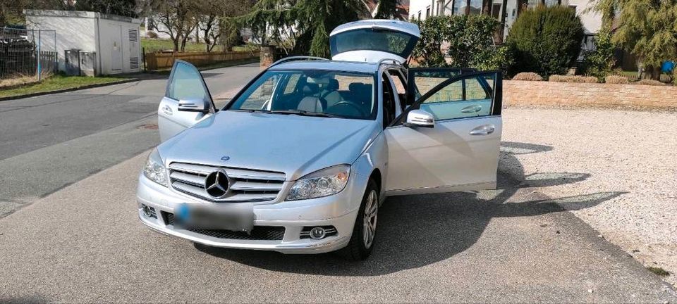 Biete meinen Mercedes C 180 Kompressor zum Verkauf an in Simmelsdorf