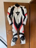 Dainese Trickster Evo Einteiler 48 Lederkombi Känguruleder Baden-Württemberg - Oberderdingen Vorschau