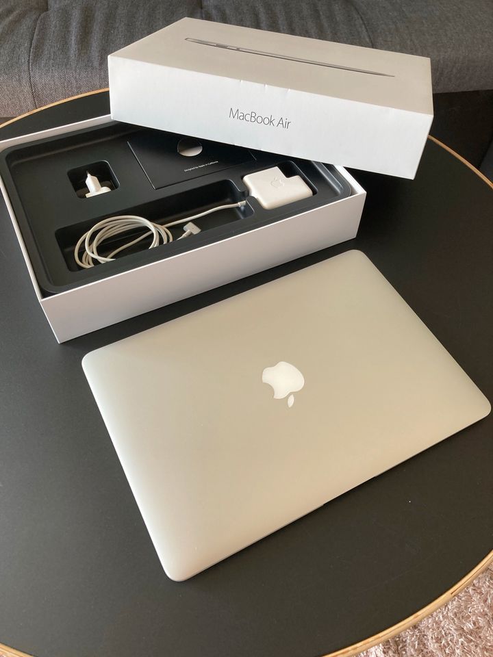 MacBook Air 2015 in Neuburg a.d. Donau