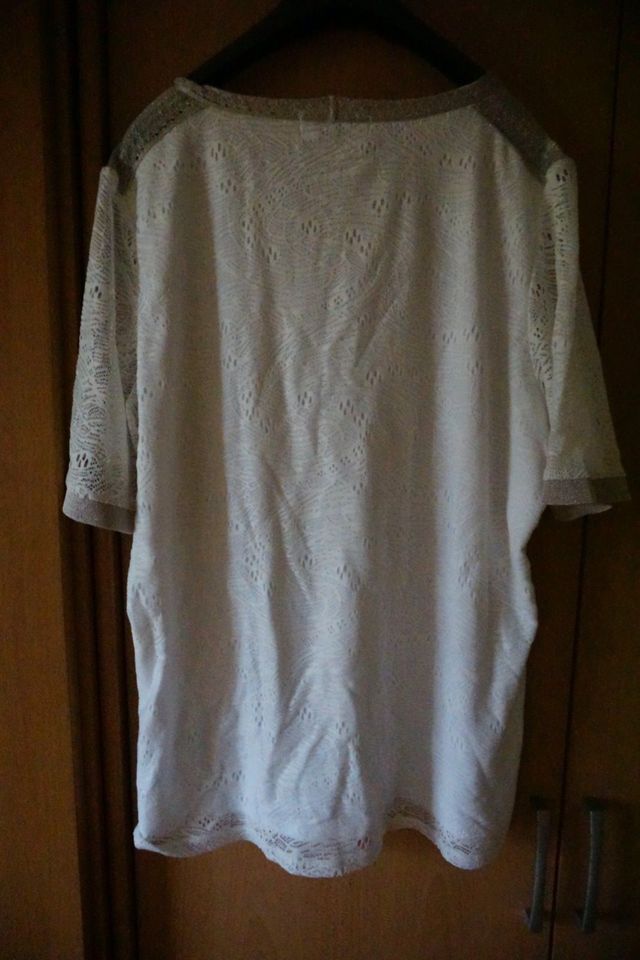 Judith Williams Shirt 46  Weiß/Creme Glitzer Lochstickerei Neu in Zobes