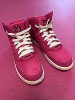 Jordan Pink Schuhe Sneaker Kr. München - Unterschleißheim Vorschau