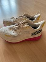 Hoka Clifton 9 Laufschuhe Sneakers Berlin - Wilmersdorf Vorschau