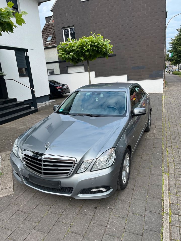 Mercedes-Bens E250 mit AHK in Ahlen