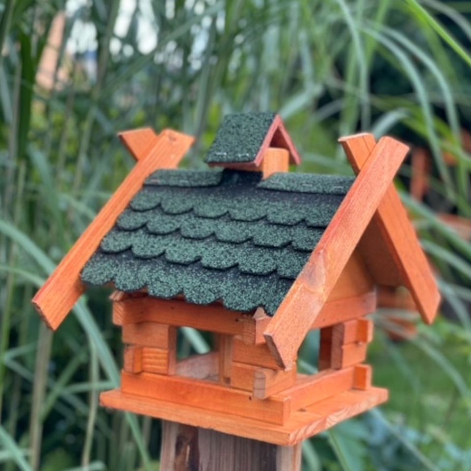 Handgearbeitetes Rechteckiges Vogelhaus M Futterhaus aus Holz in Dresden