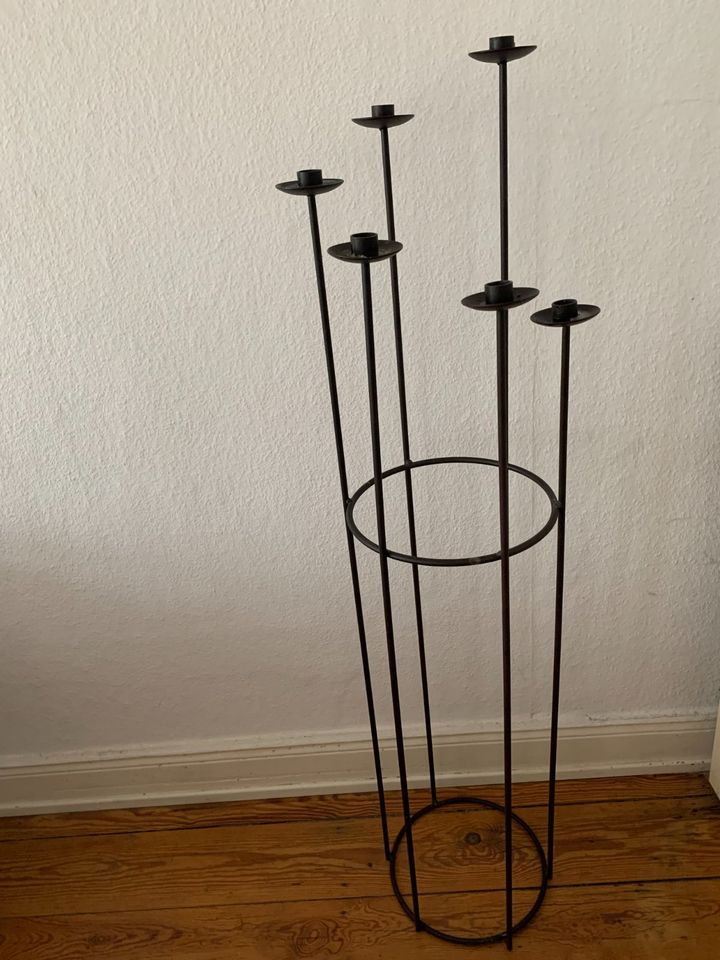 Kerzenständer Metall/Eisen für 6 Kerzen, H 1,20 m - alt in Hamburg