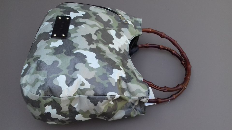 Shopper Handtasche Tasche Camouflage Militär print Leder NEU! in Kassel