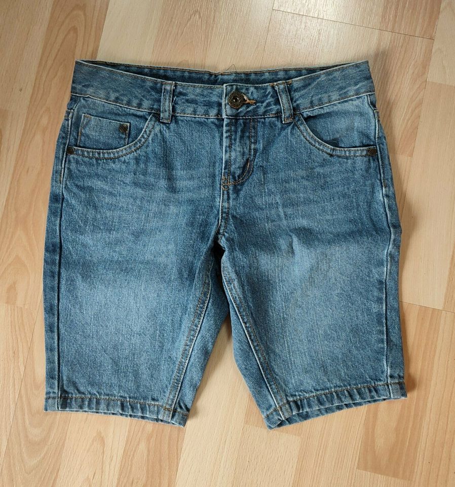 Jeans Short Größe 140 in Baiersdorf