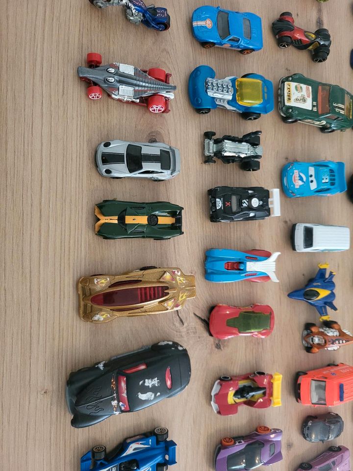 Hot Wheels vintage und autos konvolut in Nürnberg (Mittelfr)