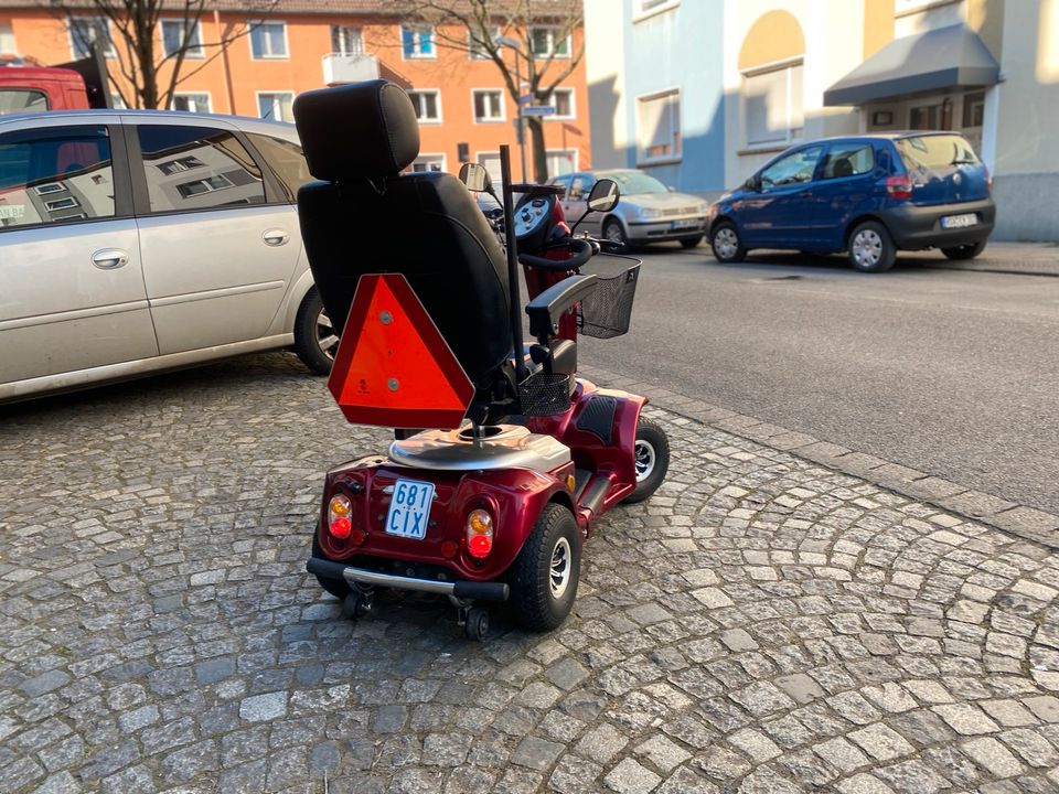 Seniorenmobil Elektromobil 15 kmh Krankenfahrstuhl Scooter in Essen