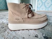 UGG Plateau-Sneaker in Beige – Größe 41 – Top Zustand Köln - Kalk Vorschau