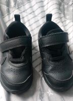 Nike Kinderschuhe Sneaker Sportschuhe unisex Gr.25 neuwertig Düsseldorf - Flingern Nord Vorschau