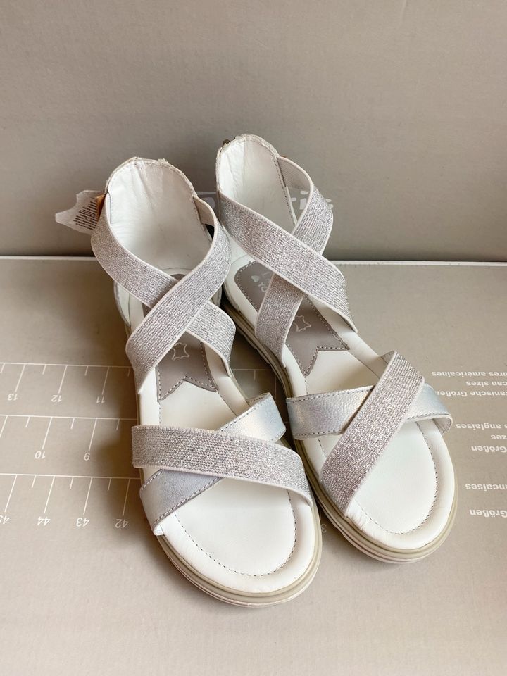 LASOCKI Leder Sandalen Schuhe Gr 33 Mädchen Silber NEU! Stretch in Stadthagen