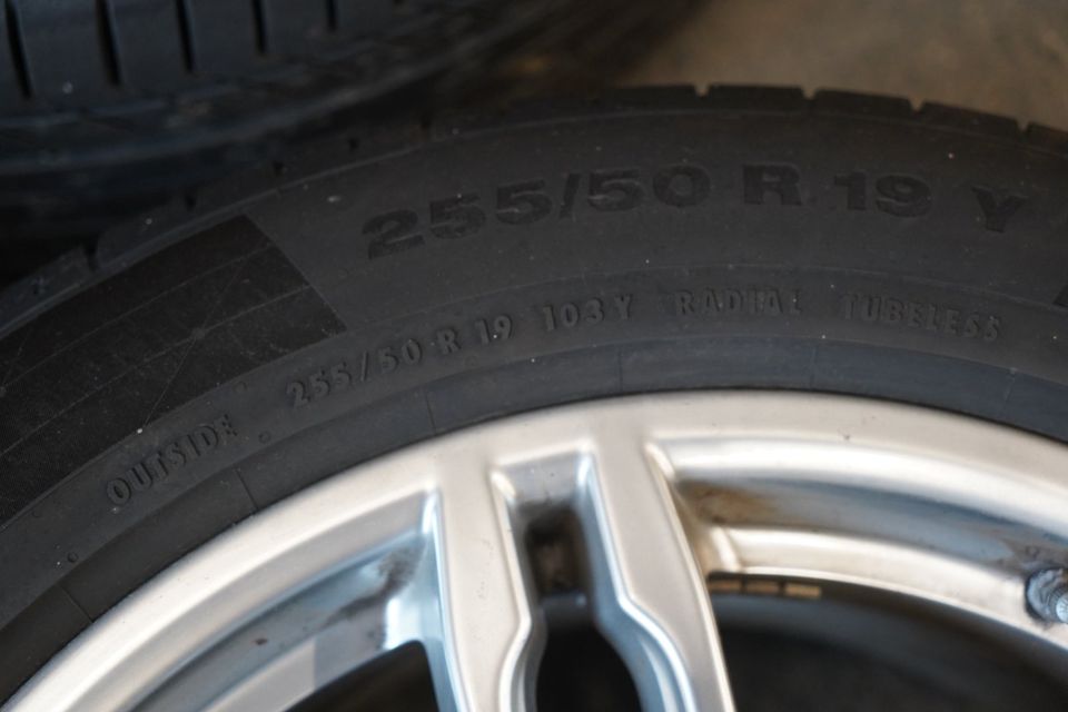 Porsche Macan Sommerreifen auf Alu 235/55 R19 - 255/50 R19 in Pfungstadt