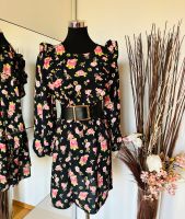 Neuwertig! Süßes Mini Kleid von Zara mit Rosen Print Feldmoching-Hasenbergl - Feldmoching Vorschau