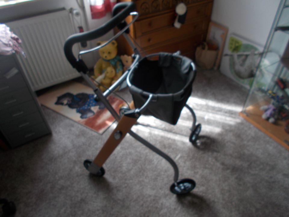 Rollator / Stubenrollator in Loxstedt