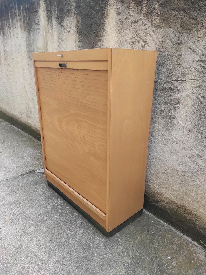 EKA Aktenschrank / Rollladenschrank / vintage / 60er / 70er in Würzburg