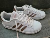 Adidas Sneaker weiß 36 bis 37 Bayern - Untermeitingen Vorschau