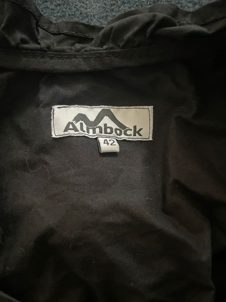 Almbock Dirndlbluse schwarz Gr. 42 in Nittenau