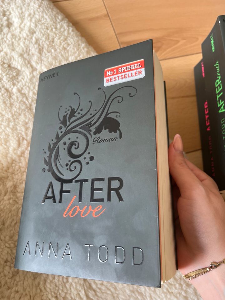 After Passion Reihe von Anna Todd in Mandelbachtal