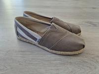 Toms Damen Schuhe Creme braun Beige Gr. 37 *neuwertig* Hessen - Grünberg Vorschau