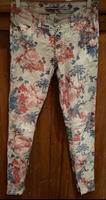 Please Hose Jeans bunt Blumen Sommer Italy Größe M Sachsen - Chemnitz Vorschau