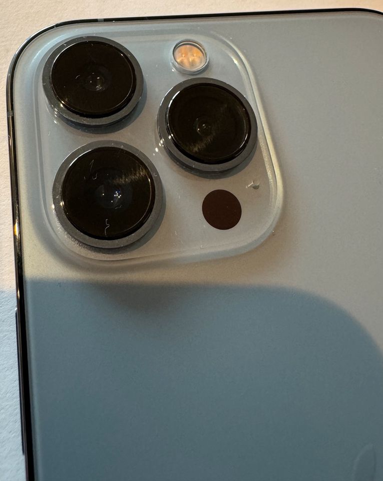 iPhone 13 Pro Max 1TB blau - top Zustand - mit Zubehör in Kaufbeuren