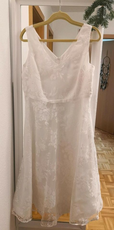 Kleid weiß s.Oliver (Standesamtkleid, Brautkleid) Gr. 42 in  Baden-Württemberg - Gomaringen | eBay Kleinanzeigen ist jetzt Kleinanzeigen