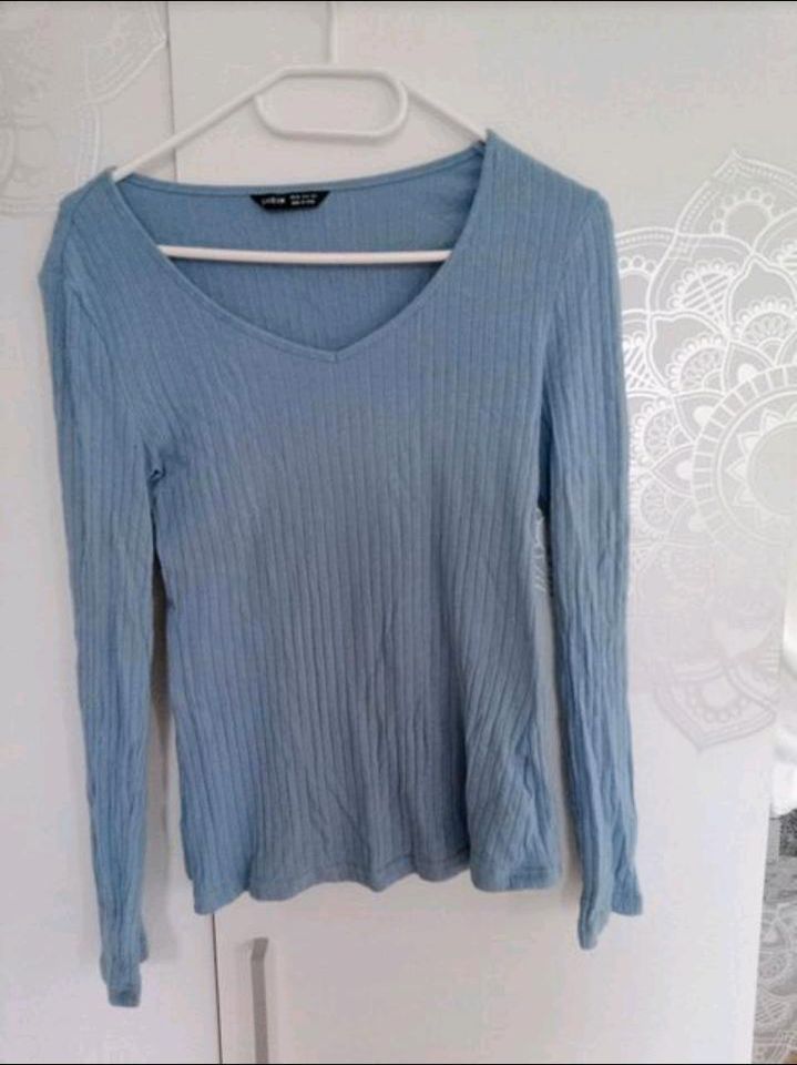 Damen Pullover Langarmshirt Gr.XS 34 hellblau in Walsrode