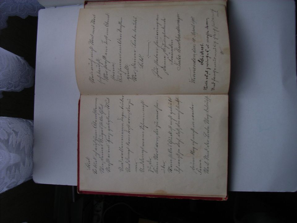 Poesie Album alt von 1902 mit Sütterlinschrift, Einträge bis 1959 in Stuttgart