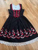 Dirndl Gr. 38 Schwarz rot Stickerei Blümen Spitze v. Steindl Bayern - Simbach Vorschau