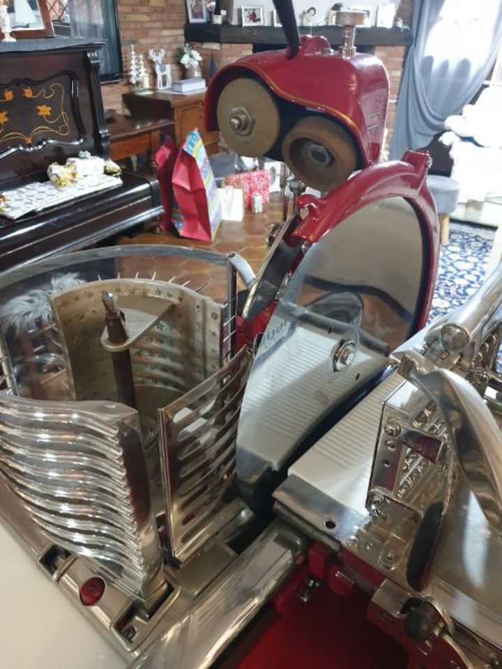 Berkel  Schwungradmaschine Raritàt modell 20 ST in Eltville