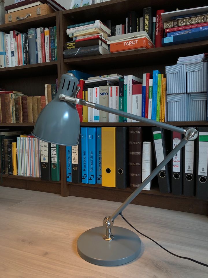 Design Schreibtischlampe ARÖD von IKEA in Köln