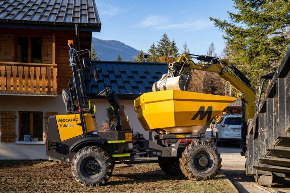 Dumper Raddumper Mecalac TA2 / 4x4 Allrad in Volkmarsen