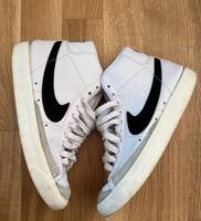 Nike Blazer Mid 77’ Bayern - Pentling Vorschau