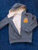 Gefütterte Sweatjacke Kuscheljacke Yigga 134 140 Jungen grau Nordrhein-Westfalen - Werne Vorschau
