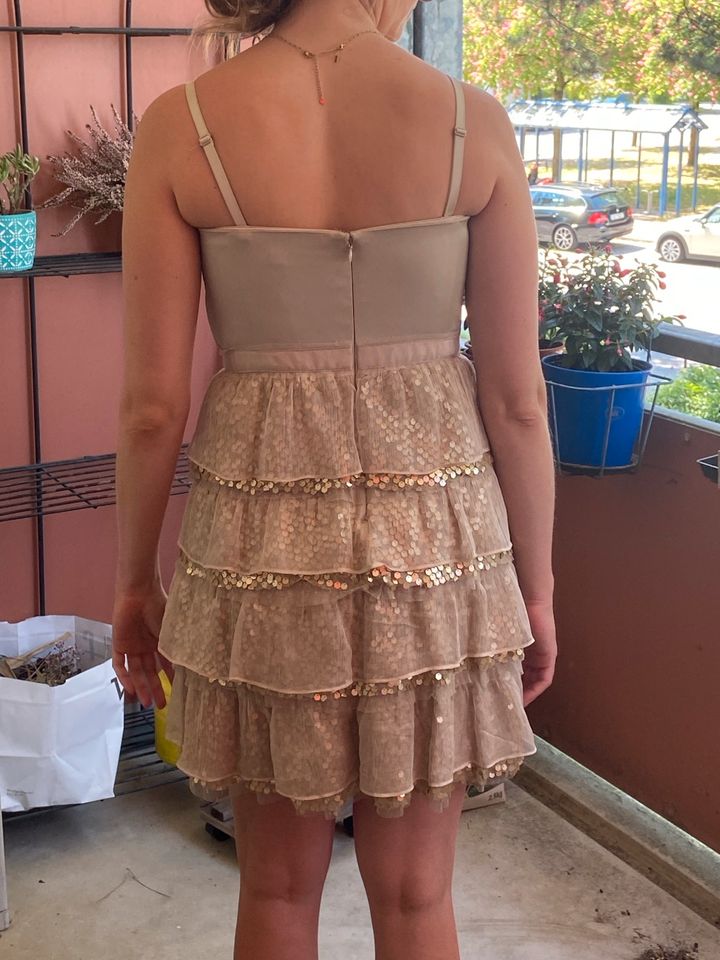 Kleid Pailletten in Gersthofen