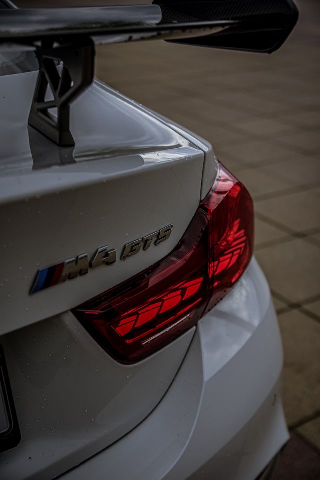 BMW M4 GTS 1 of 700 mieten Sportwagen Coupé Berlin in Berlin