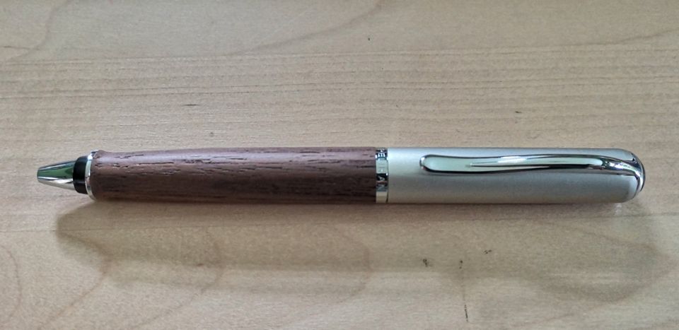 Pelikan Kugelschreiber Epoch® K364 Nutwood Nußholz Nussholz Holz in Hannover