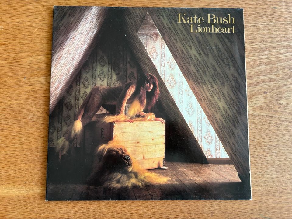 Schallplatte Kate Bush Lionheart in Hamburg