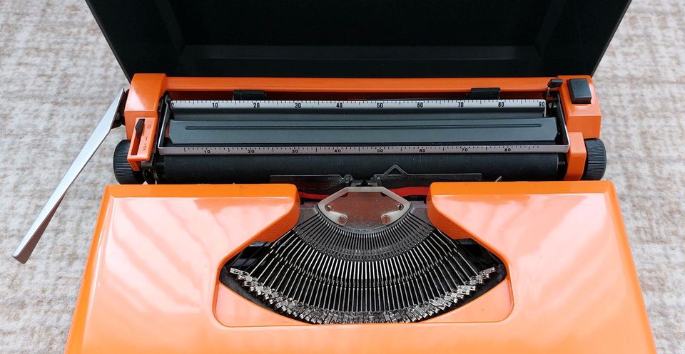 Tragbare Schreibmaschine in Berlin