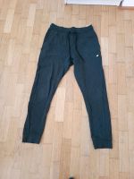 Nike Herren Hose Gr.M Basic Schwarz Grau Chino Jogginghose Freize Baden-Württemberg - Ulm Vorschau