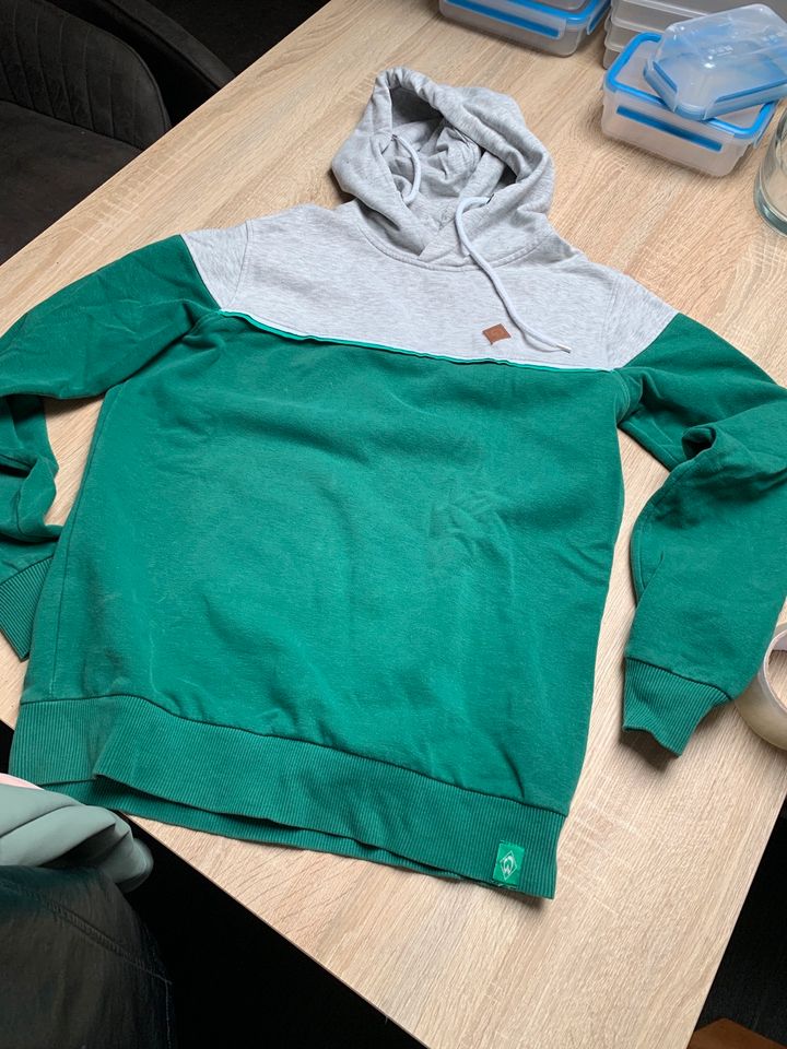 Pullover Hoodie Werder Bremen M in Großefehn