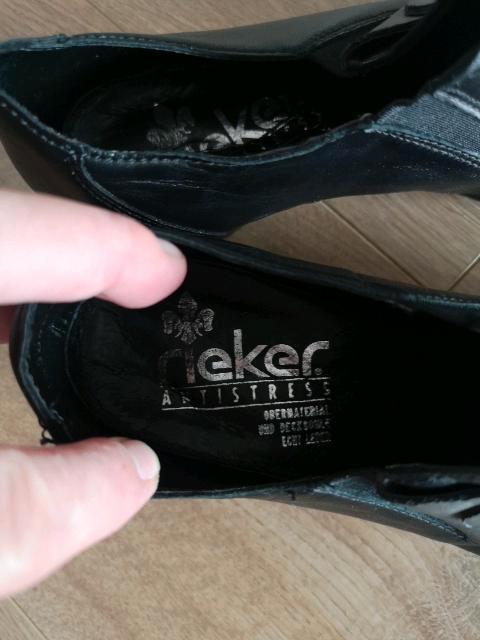 Damen Rieker Leder Pumps/Stiefeletten Größe 38 schwarz in Gemünden (Wohra)
