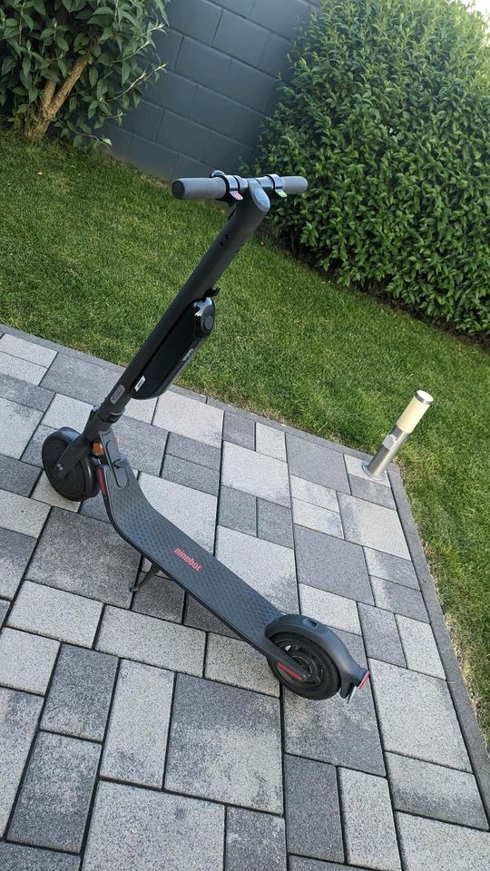 Segway Ninebot E45D, E Scooter in Bergheim